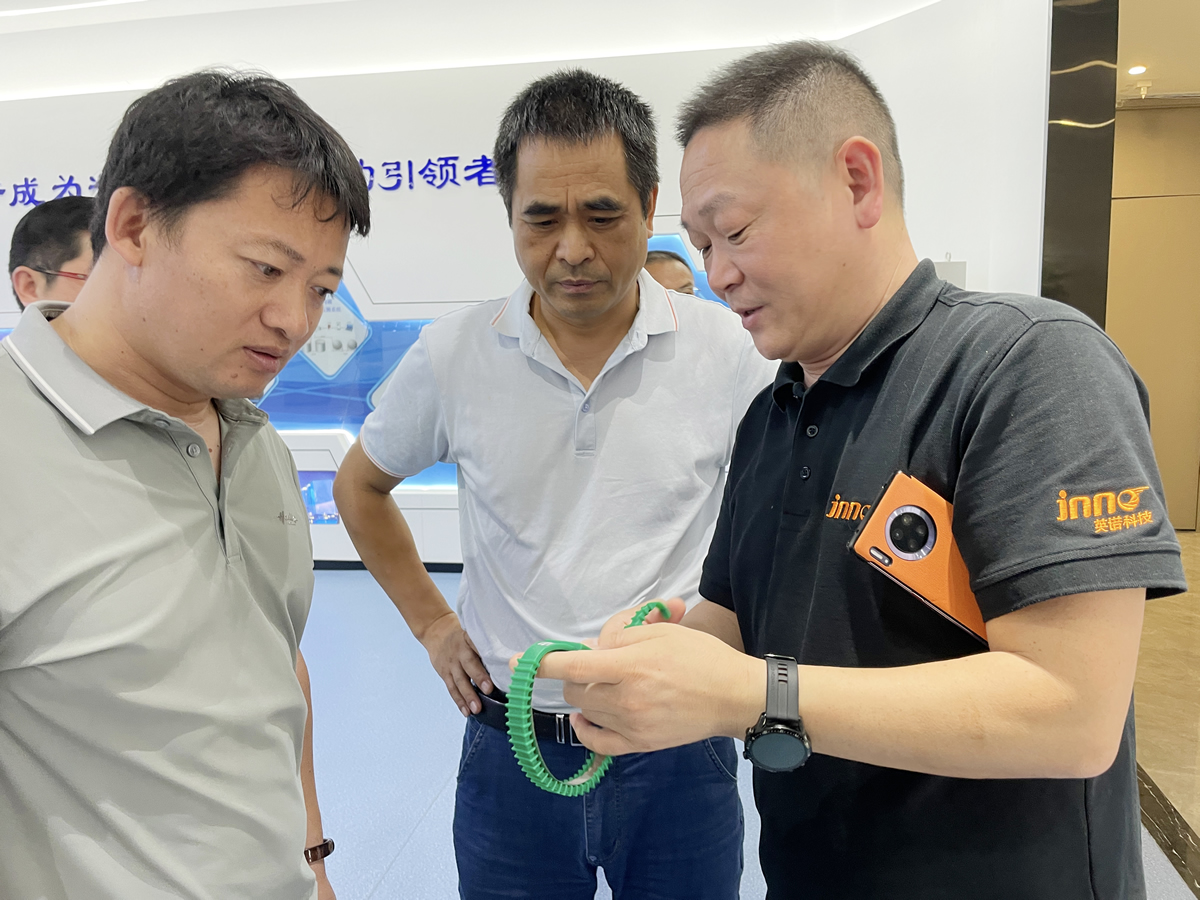 加強校企合作，共建產學共贏